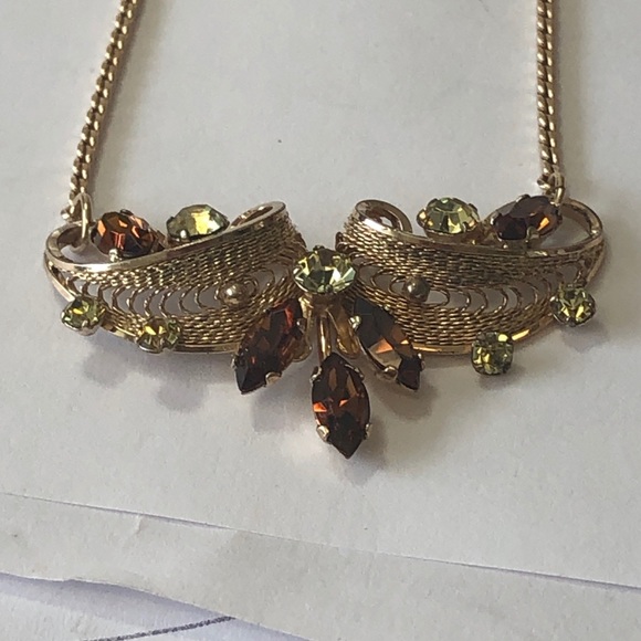 Can Del designer “V” neck costume  necklace - Picture 2 of 14